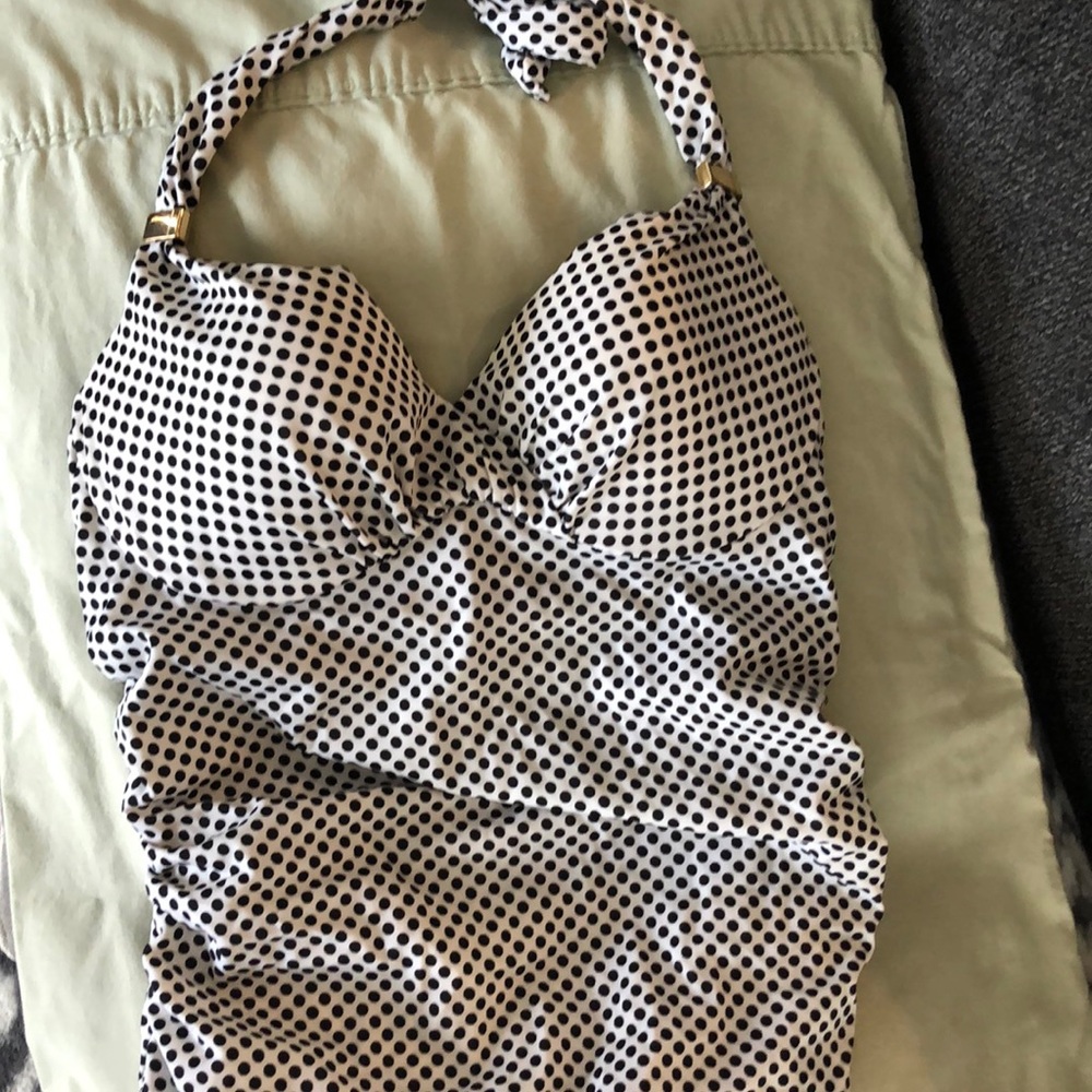 Victoria’s Secret push up tankini top